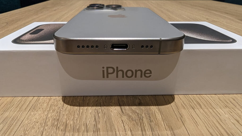 iPhone 15 Pro_USB-C