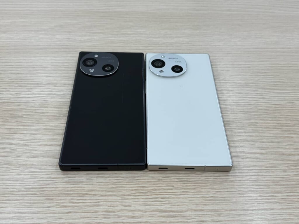 AQUOS R10の実機写真