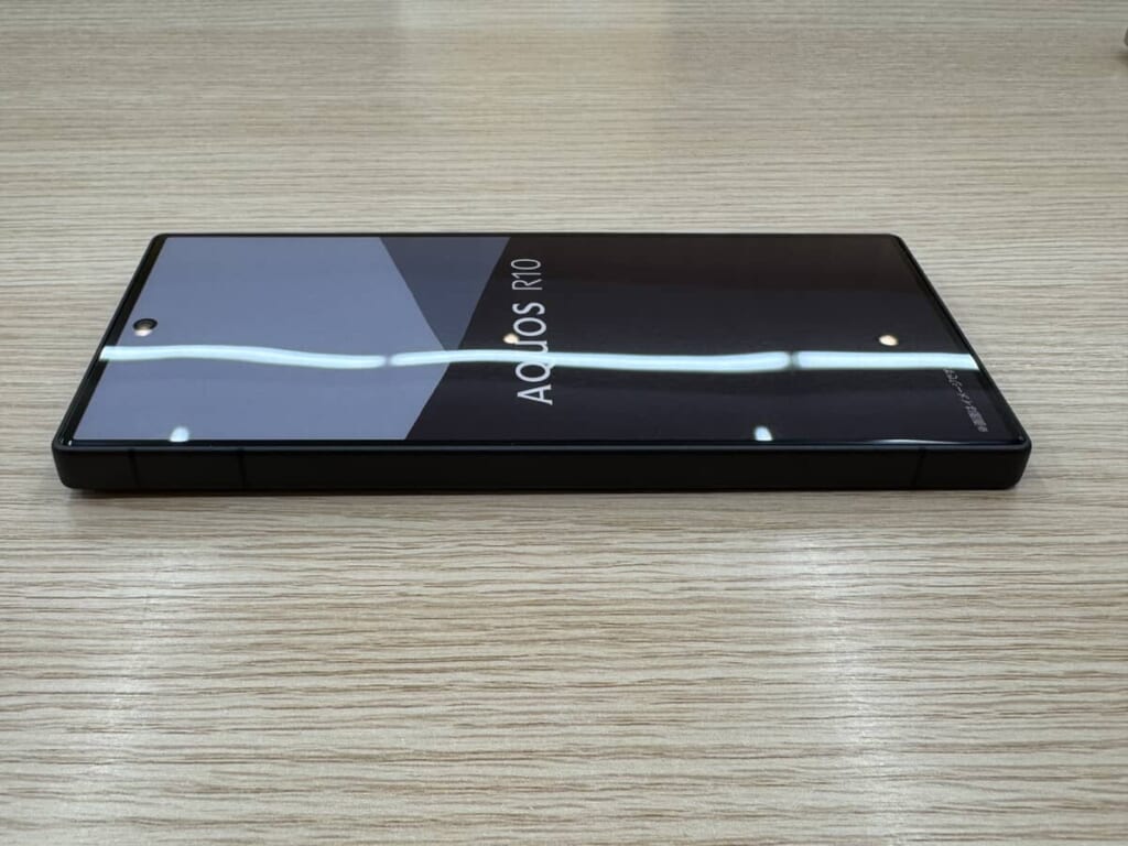 AQUOS R10の実機写真